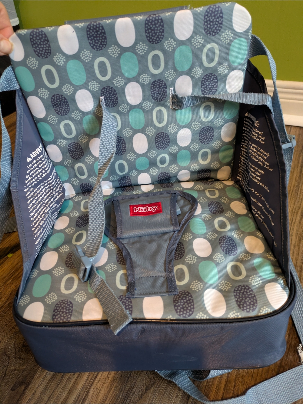 Nûby Portable Easy Go Safety Lightweight Highchair Booster Seat Great For Travel